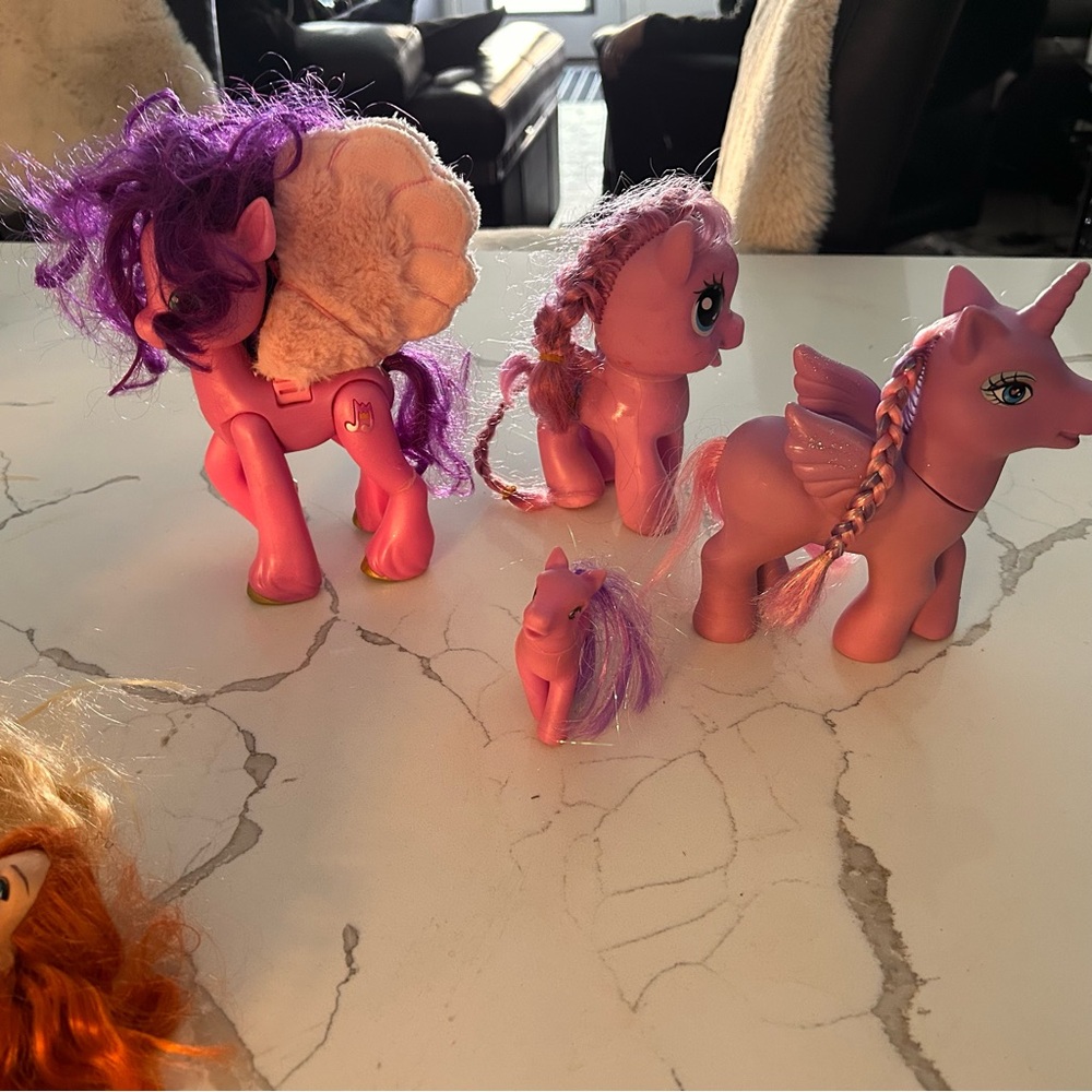 Play ponies in purple